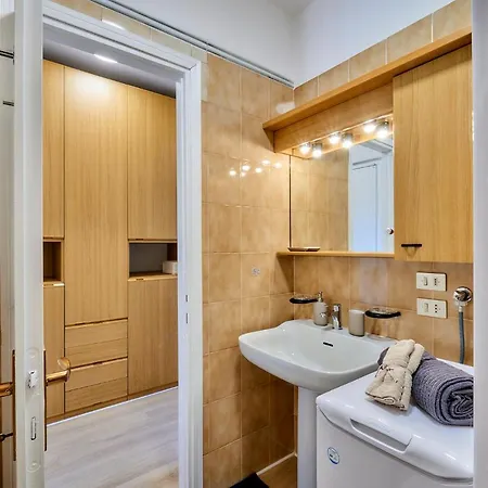 Pinus Apartamento Varenna