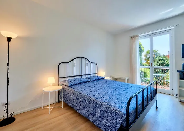 Pinus Lägenhet Varenna